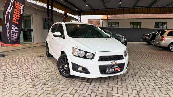 CHEVROLET SONIC 1.6 LTZ 16V FLEX 4P AUTOMÁTICO CHEVROLET SONIC 1.6 LTZ 16V FLEX 4P AUTOMÁTICO